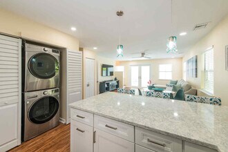 1075 Duval St in Key West, FL - Building Photo - Building Photo