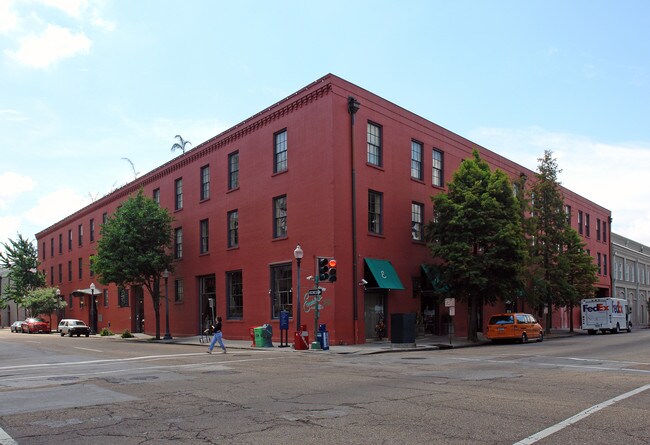 400 Julia St