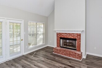 1928 Winners Circle Cove in Southaven, MS - Building Photo - Building Photo