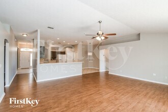 12880 Kelsey Island Dr in Jacksonville, FL - Foto de edificio - Building Photo