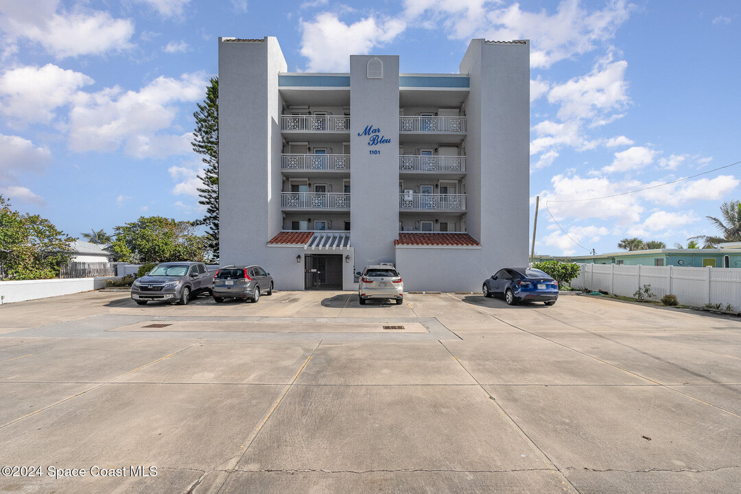 1101 S Atlantic Ave in Cocoa Beach, FL - Building Photo