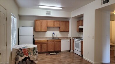 2151 Hussium Hills St in Las Vegas, NV - Building Photo - Building Photo