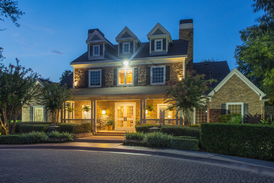 Creekstone Apartments in Houston, TX - Foto de edificio