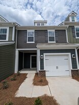 2828 Trinity St in Unionville, NC - Building Photo