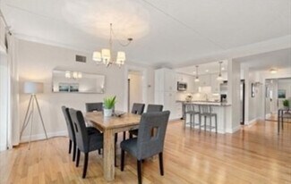 51 John St, Unit 103 in Brookline, MA - Building Photo