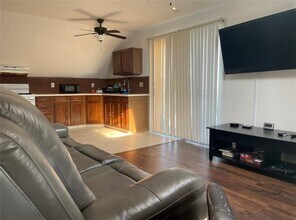 78 Memorial Dr-Unit -2 in Pawtucket, RI - Foto de edificio - Building Photo