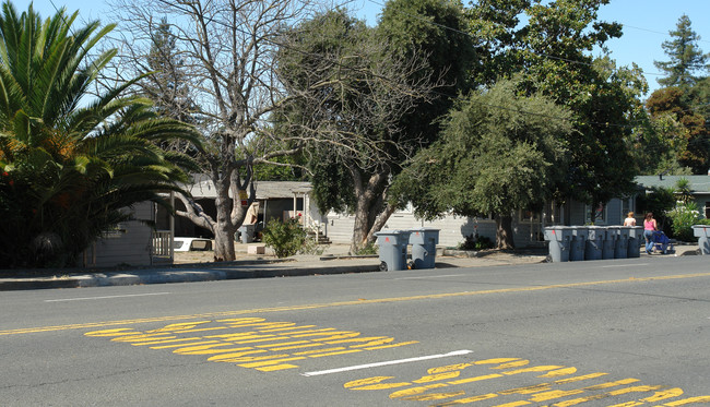 429 Benicia Rd in Vallejo, CA - Building Photo - Building Photo