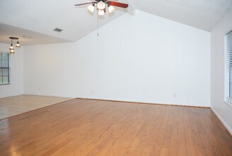 9151 McFarland Ct in Mobile, AL - Building Photo - Building Photo