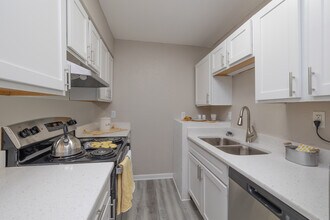 Park View Apartments in Mauldin, SC - Building Photo - Building Photo