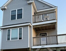 345 Plymouth Ave in Marshfield, MA - Building Photo