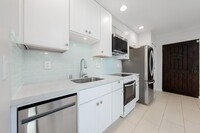 2852 Redwood St, Unit GranadaCasita in San Diego, CA - Building Photo - Building Photo