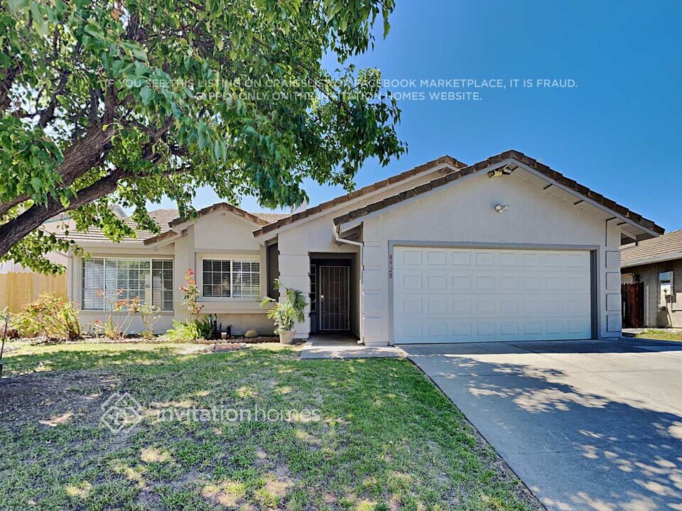 8928 Sonoma Valley Way in Sacramento, CA - Building Photo