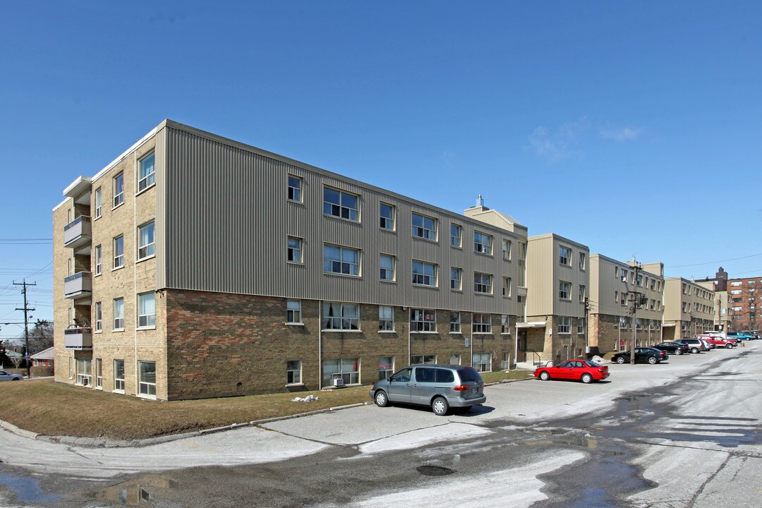 Victoria Park in Toronto, ON - Building Photo