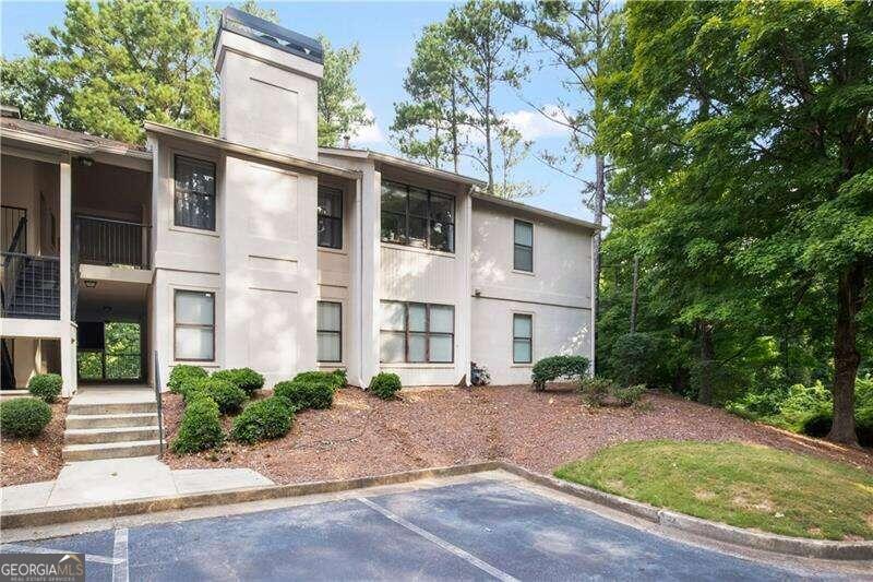 1312 Old Hammond Chase in Atlanta, GA - Building Photo