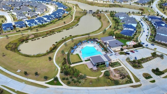 property at 7006 Winterberry Gln Ln