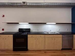 945 Liberty Ave, Unit 300 in Pittsburgh, PA - Building Photo - Building Photo
