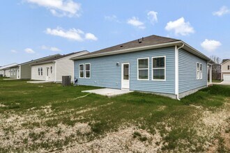 2018 Sellerback Wy in Columbia, TN - Foto de edificio - Building Photo