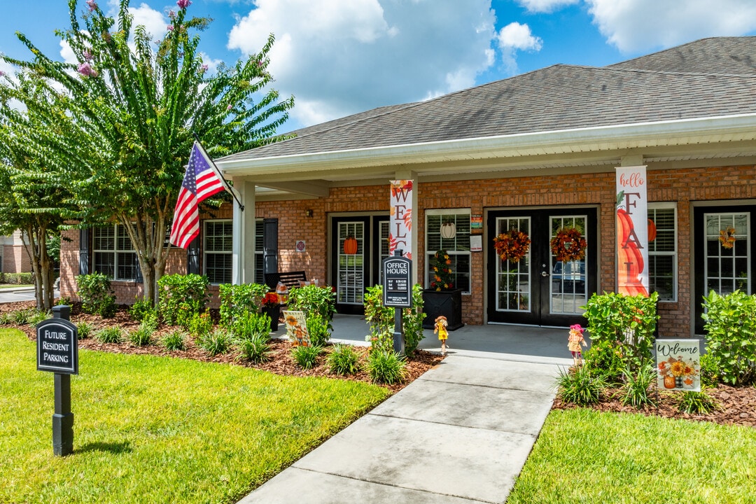Arbours at Fort King in Dade City, FL - Foto de edificio