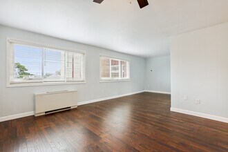 1830 Columbia Pike, Unit 209 in Arlington, VA - Building Photo - Building Photo