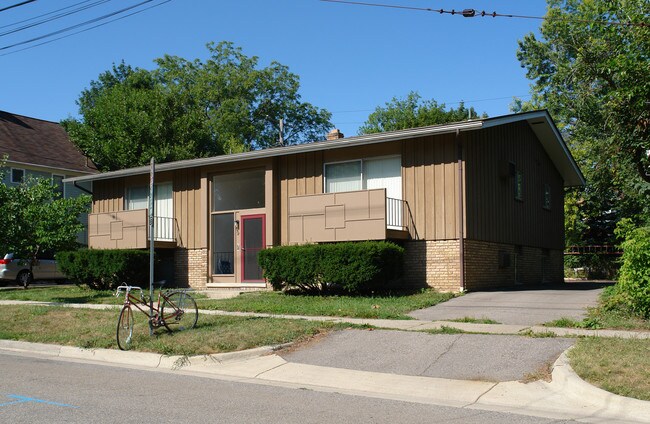 550 S Ashley St in Ann Arbor, MI - Foto de edificio - Building Photo