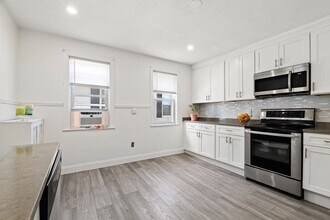 107 Belle Ave in Medford, MA - Building Photo - Building Photo