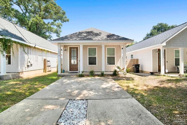 1008 N D St in Pensacola, FL - Building Photo - Building Photo