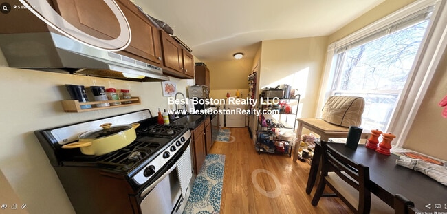 property at 5 Irving St