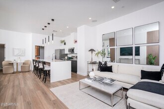 4220 N 32nd St in Phoenix, AZ - Building Photo - Building Photo