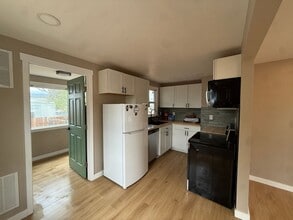 39 Sunflower Rd in Colorado Springs, CO - Building Photo - Building Photo