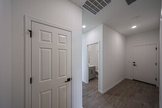 5633 W McNeil St in Laveen, AZ - Building Photo - Building Photo
