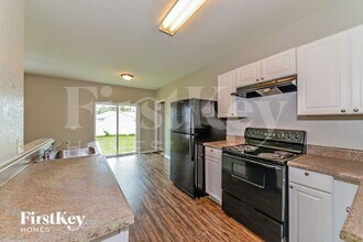 1057 Cassia St in North Port, FL - Building Photo - Building Photo