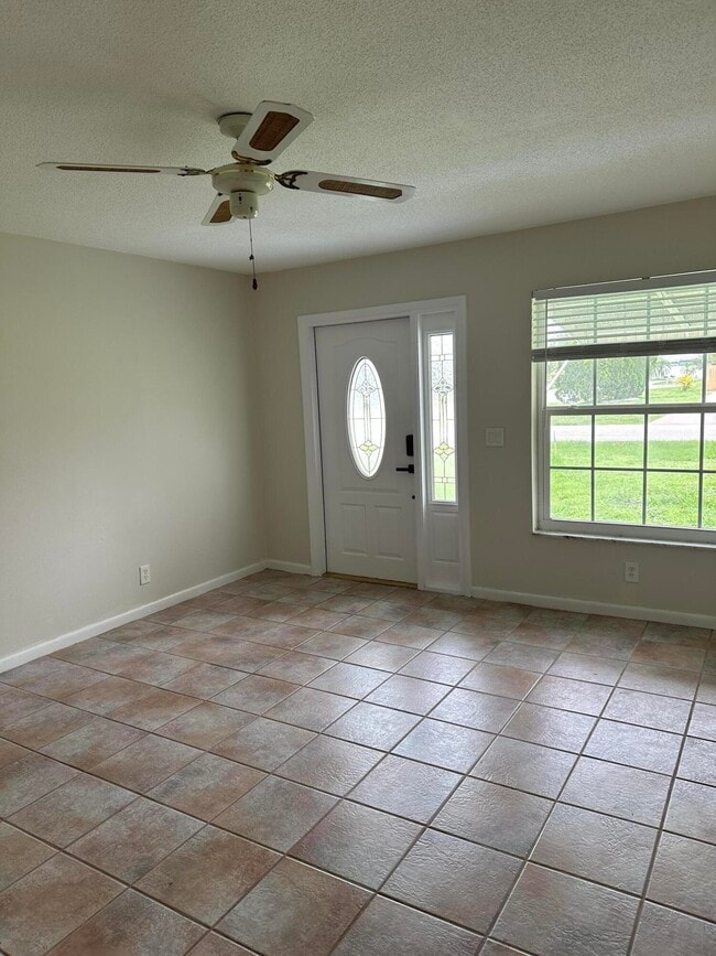 915 Anglers Way