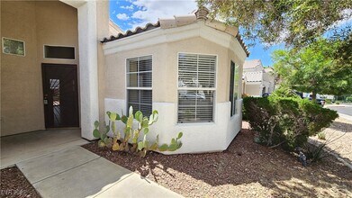 2535 New Salem Ave in Henderson, NV - Building Photo - Building Photo