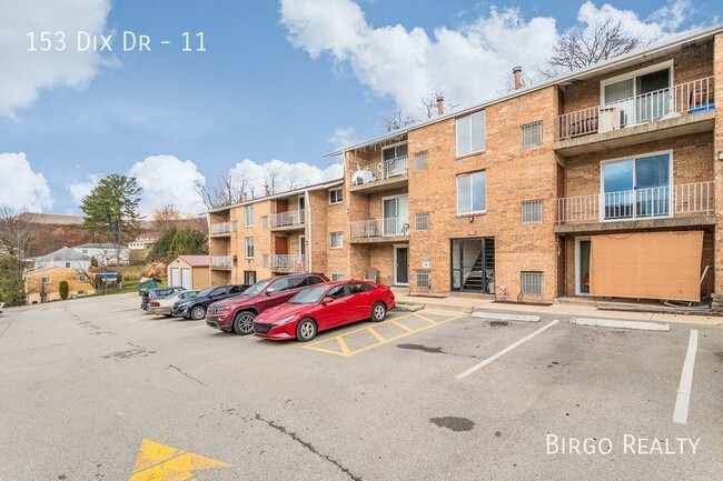 153 Dix Dr, Unit 11 in North Versailles, PA - Building Photo - Building Photo