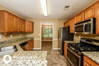 3331 Glen Summit Ln in Snellville, GA - Foto de edificio - Building Photo