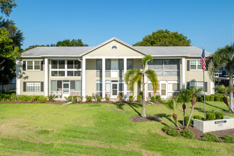 The Wellington Condominiums in Winter Haven, FL - Building Photo - Building Photo