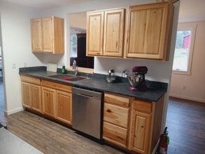 2400 Richards Ct in Wasilla, AK - Building Photo - Building Photo