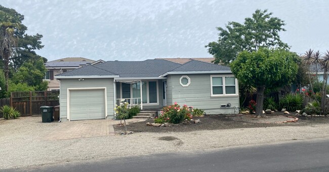 property at 1640 Humphrey Dr