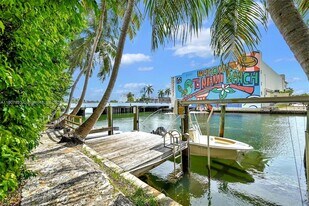 4035 Meridian Ave, Unit 206 in Miami Beach, FL - Building Photo