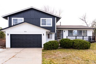 8150 E Linvale Pl in Denver, CO - Building Photo