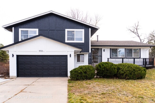 property at 8150 E Linvale Pl