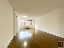 E 88th St in New York, NY - Building Photo