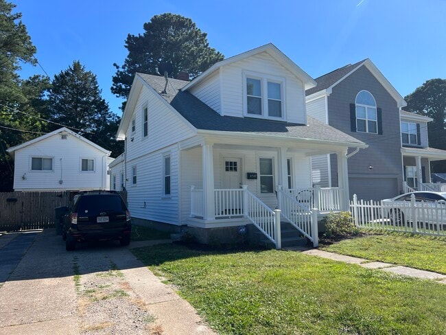 3727 Robin Hood Rd in Norfolk, VA - Building Photo - Building Photo