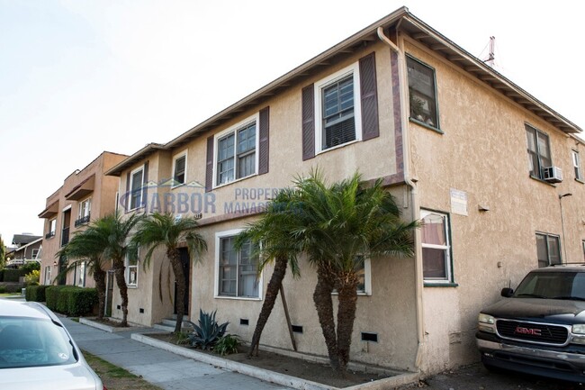 937 Magnolia Ave in Long Beach, CA - Foto de edificio - Building Photo