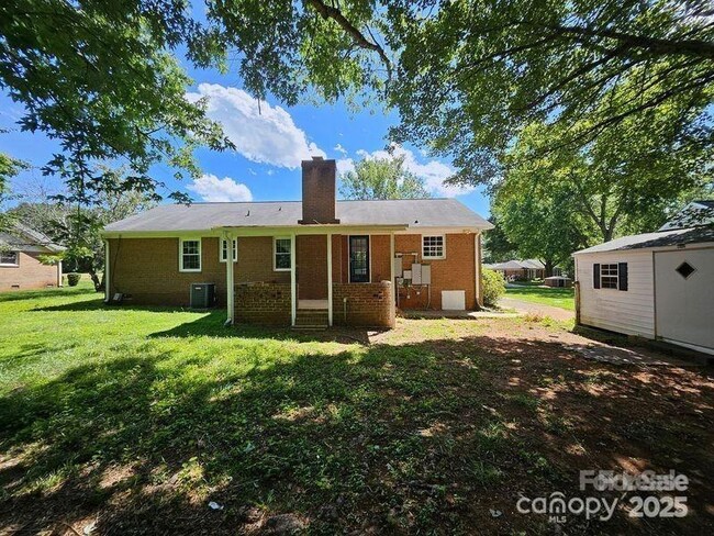 1109 Reid Harkey Rd in Matthews, NC - Building Photo - Building Photo