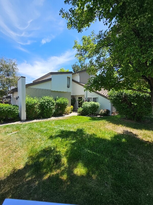 314 Lorraine Ct in Reno, NV - Building Photo - Building Photo