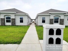 1804 Davenport St in Weslaco, TX - Building Photo