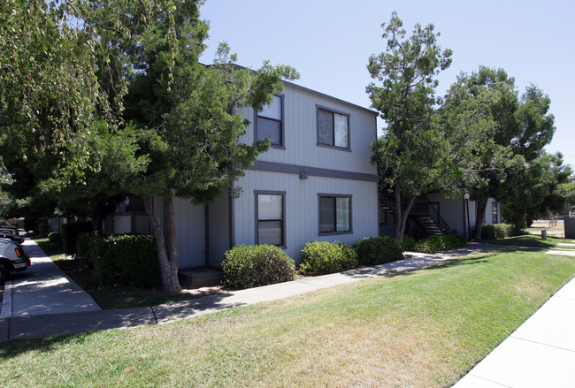 Trailridge Apartments in Galt, CA - Foto de edificio - Building Photo