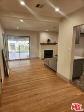 15101 Killion St in Los Angeles, CA - Building Photo - Building Photo