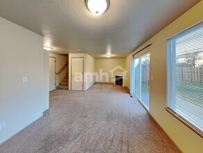 16979 SW Steele Way in Beaverton, OR - Building Photo - Building Photo